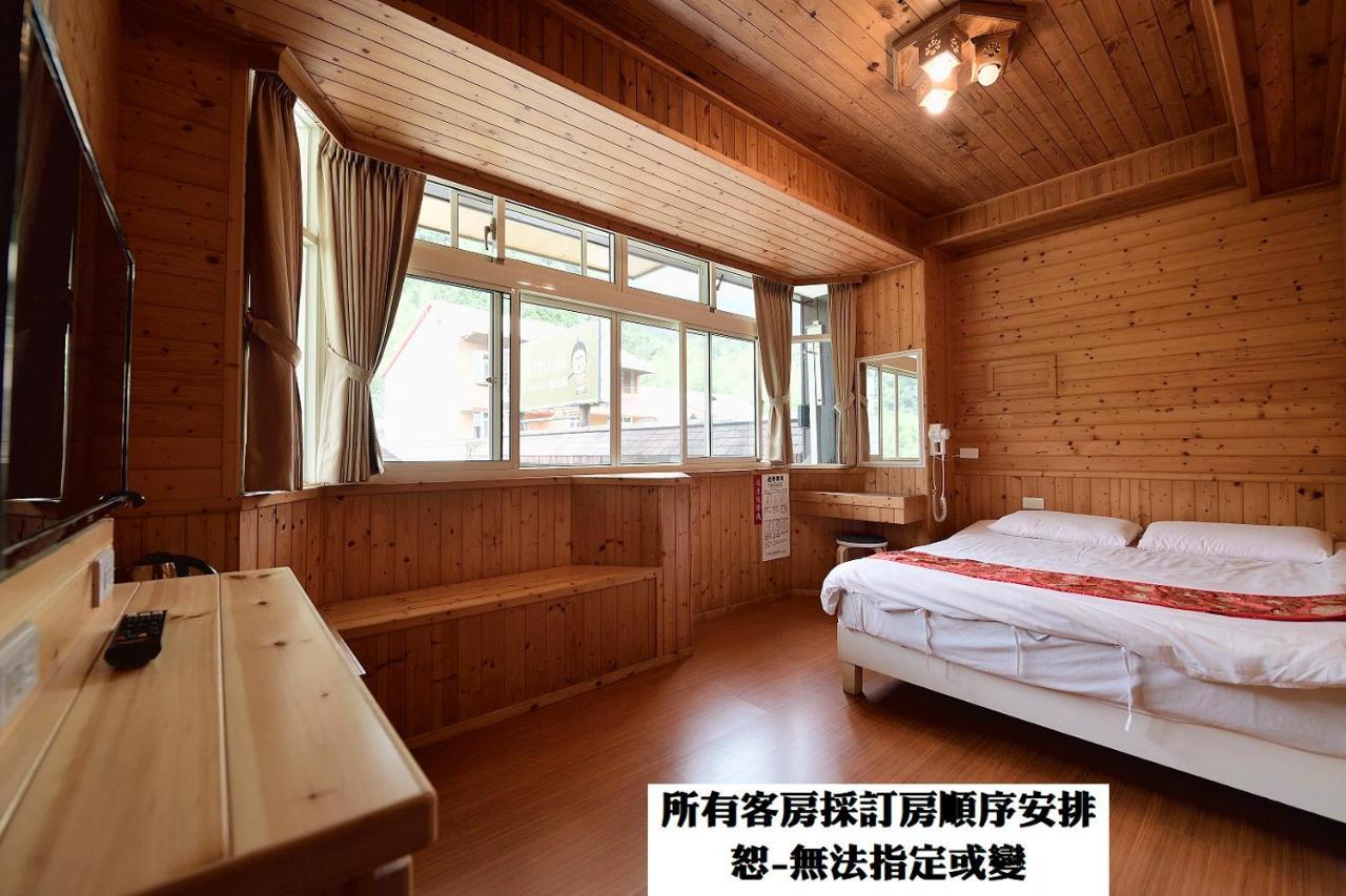 溪頭桂竹山莊民宿 Lago Lago Lugu Esterno foto
